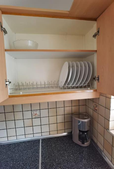 אתונה Comfy Apartment With Low Ceiling Attic מראה חיצוני תמונה